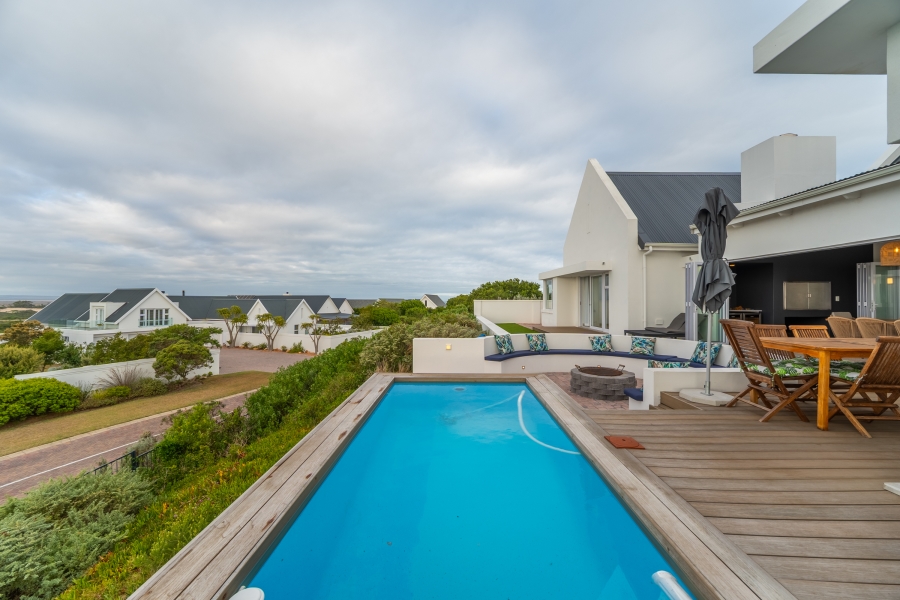 5 Bedroom Property for Sale in St Francis Links Eastern Cape